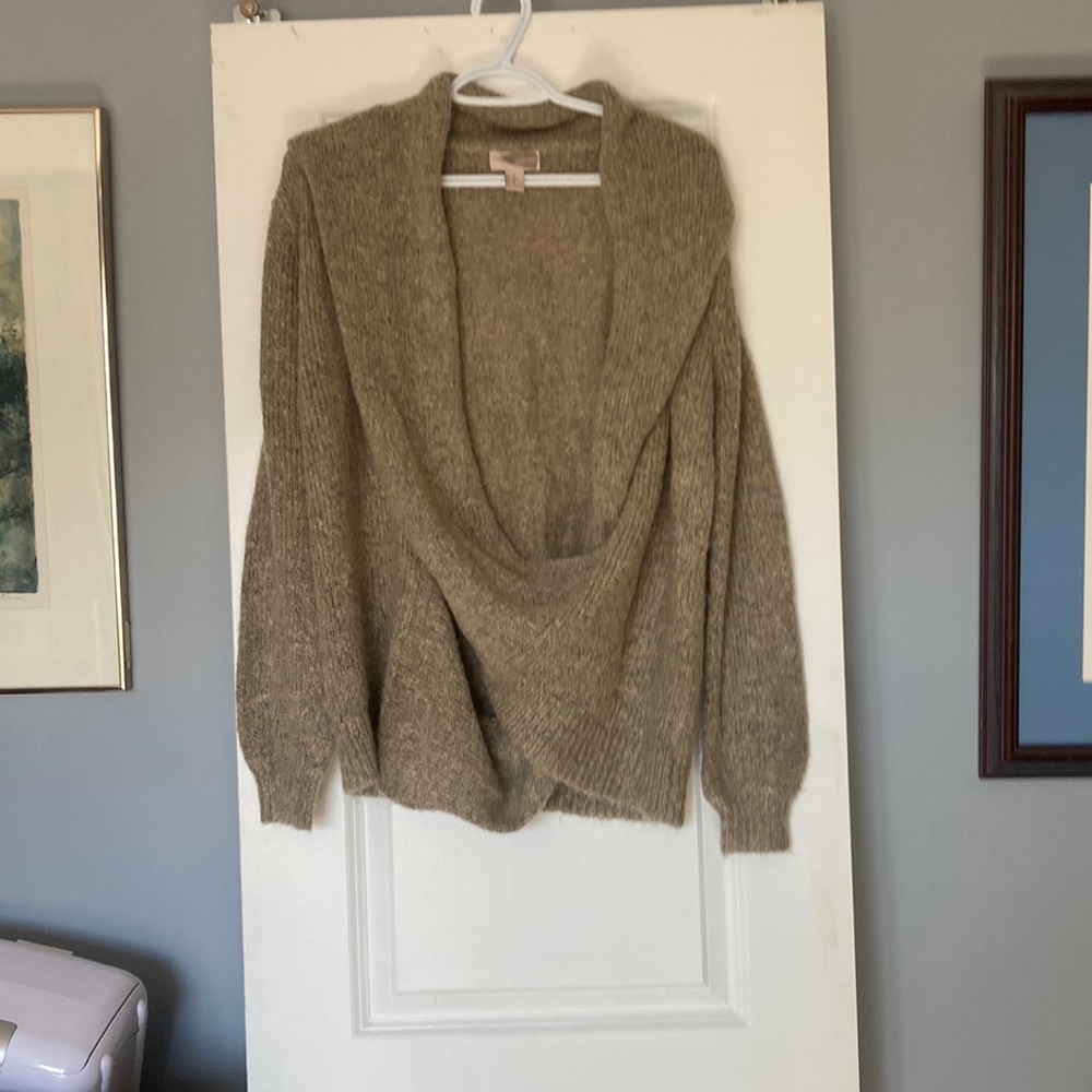 Forever21 contemporary beige and black knitted wrap around sweater